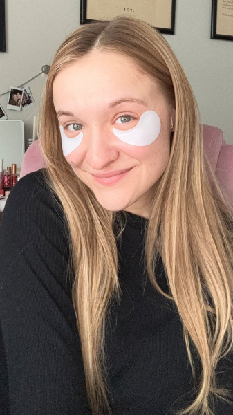 Lexi Herrick wearing Nuface's IonPlex HydraGel Power Patches